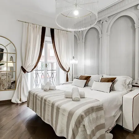 Next To Spanish Square - Romedreamhome 度假居 *