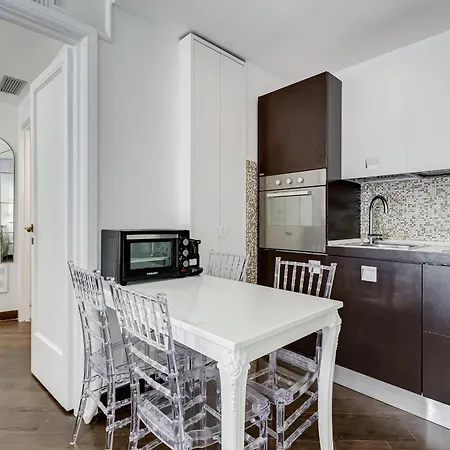 度假居 Next To Spanish Square - Romedreamhome