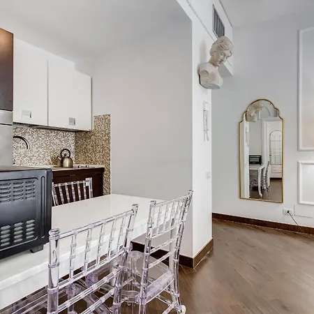 Next To Spanish Square - Romedreamhome